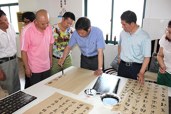 中國(guó)人民大學(xué)<div   id=